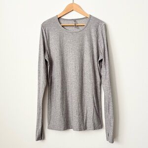 Beyond Yoga Women’s Featherweight Long Sleeve Tee Crew Pullover Fitted XL Gray